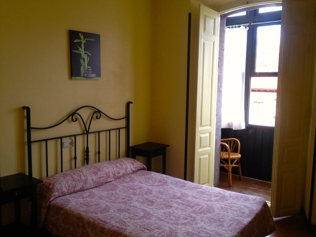 Pension Las Barqueras Hotel Лянес Екстериор снимка