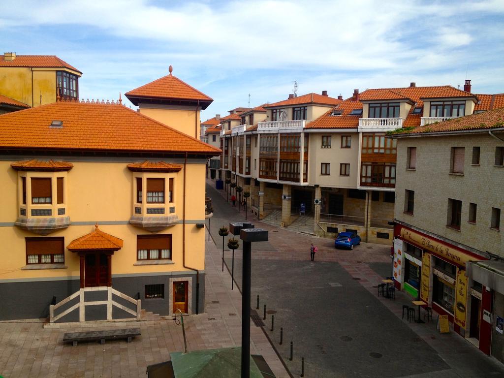 Pension Las Barqueras Hotel Лянес Екстериор снимка